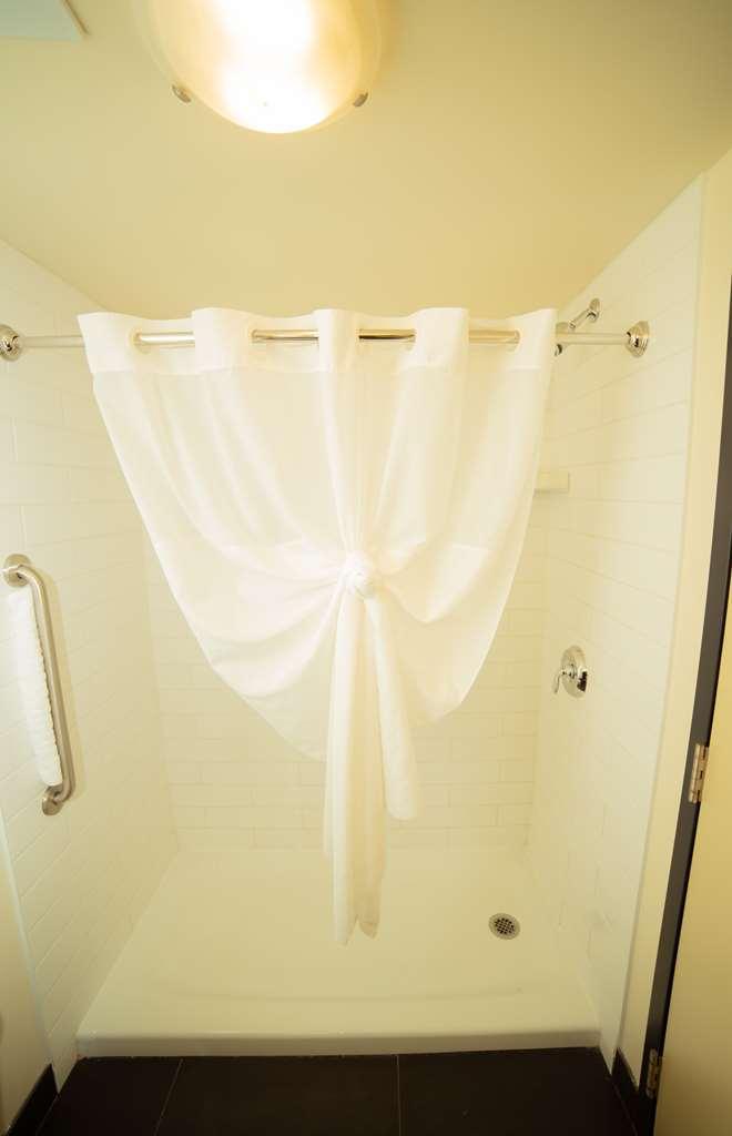 Best Western Thompson Room photo